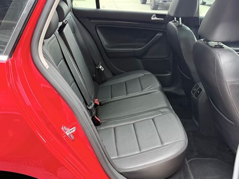 Used 2012 Volkswagen Jetta TDI image 16