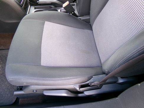 Used 2014 Jeep Patriot Latitude image 9