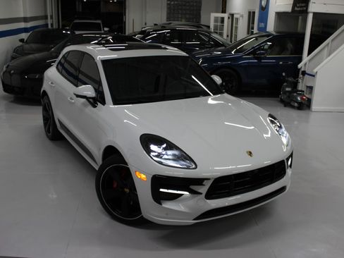Used 2021 Porsche Macan GTS AWD/4WD image 12