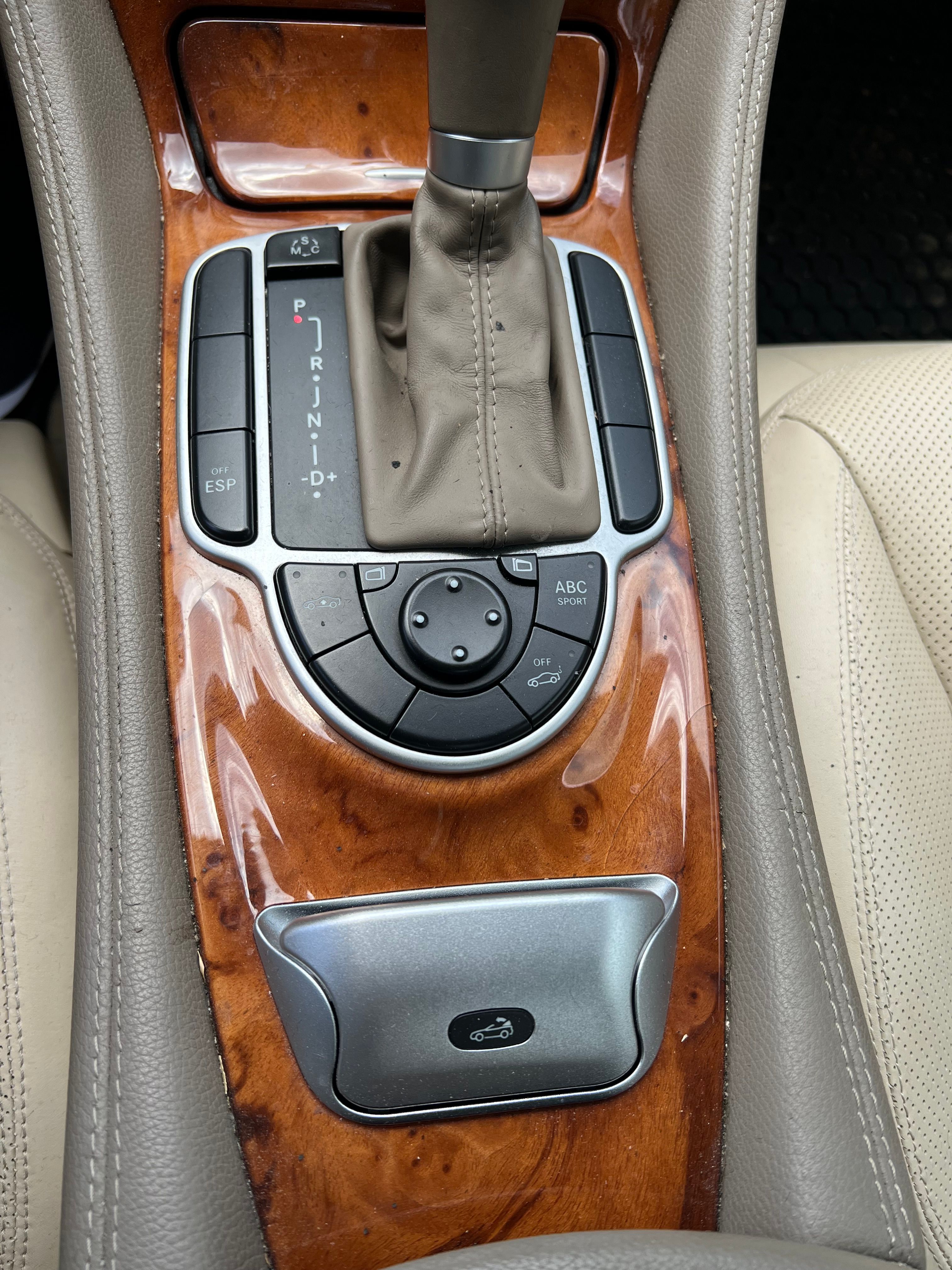 Used 2009 Mercedes-Benz SL 550 UNAVAIL image 9