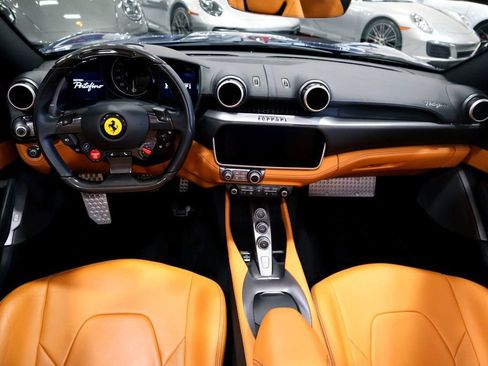 Used 2020 Ferrari Portofino image 30