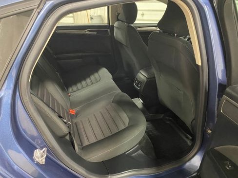 Used 2018 Ford Fusion SE FWD image 24