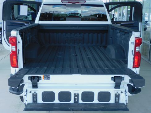 Used 2024 Chevrolet Silverado 3500 4x4 Crew Cab High Country image 20