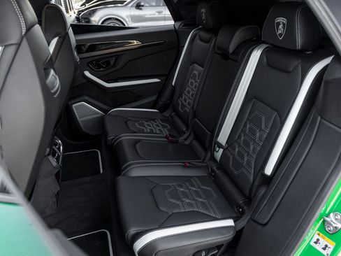 Used 2025 Lamborghini Urus SE AWD/4WD image 9