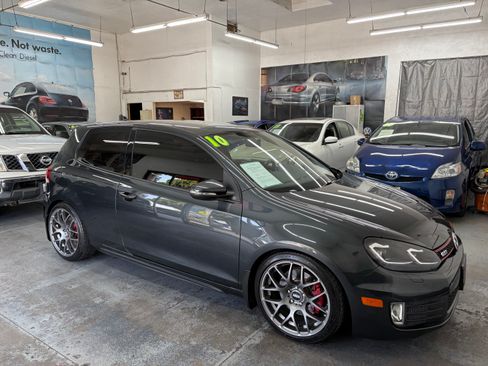 Used 2010 Volkswagen GTI 2-Door FWD image 11