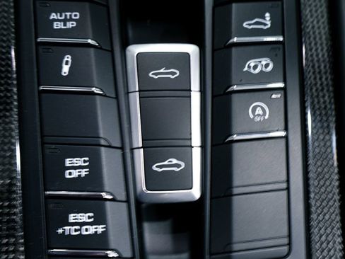 Used 2023 Porsche 718 Boxster Spyder image 30