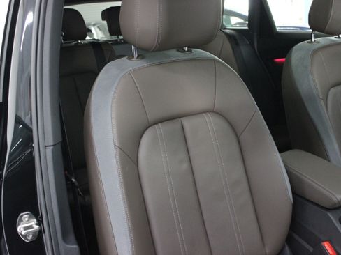 Used 2024 Audi Q4 e-tron Premium Plus image 44