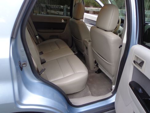 Used 2009 Ford Escape 2WD Hybrid image 14