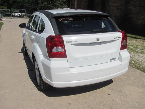 Used 2011 Dodge Caliber Mainstreet FWD image 3