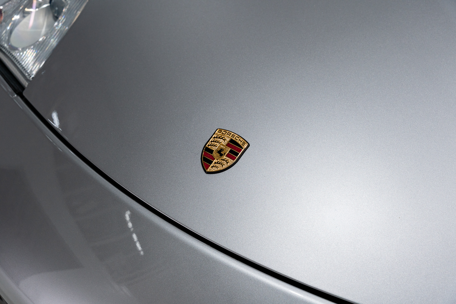 Used 2004 Porsche 911 40th Anniversary Coupe RWD image 36