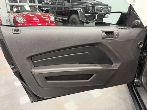 Used 2012 Ford Mustang GT image 13