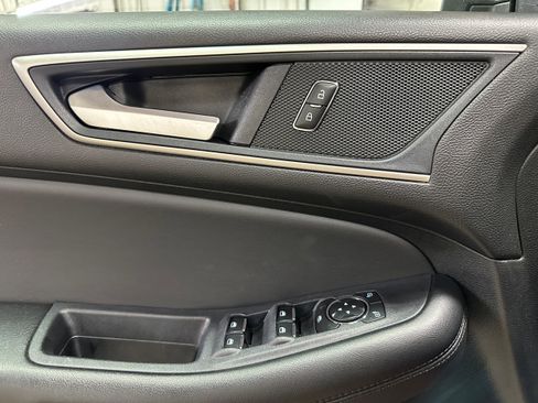 Certified 2024 Ford Edge SEL image 11