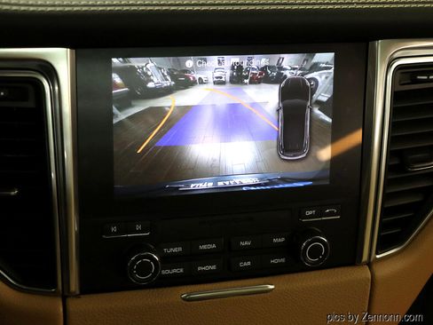 Used 2017 Porsche Macan GTS image 21