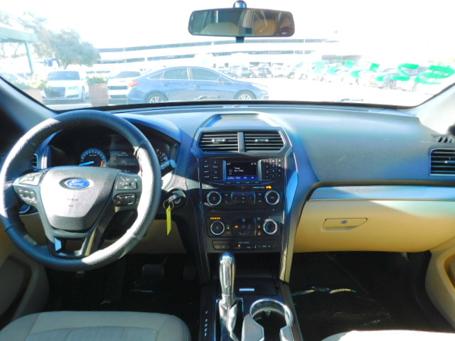 Used 2017 Ford Explorer FWD image 12