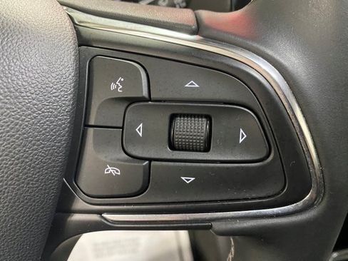 Used 2023 Buick Envision FWD Preferred image 17