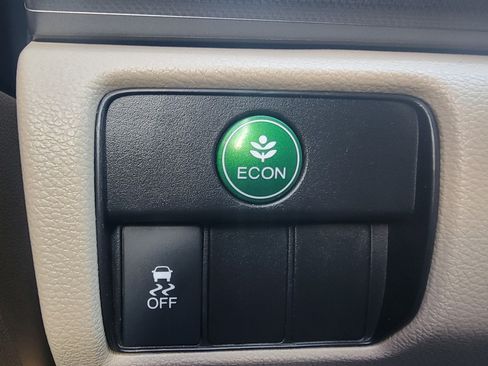 Used 2015 Honda Accord LX image 10