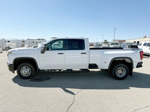 Used 2020 Chevrolet Silverado 3500 W/T image 9