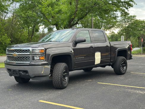 Used 2015 Chevrolet Silverado 1500 4x4 Crew Cab LT image 3