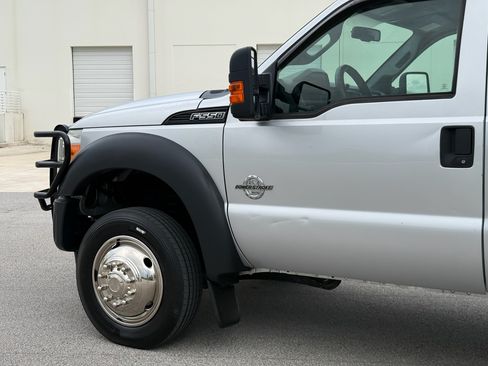 Used 2012 Ford F550 image 27