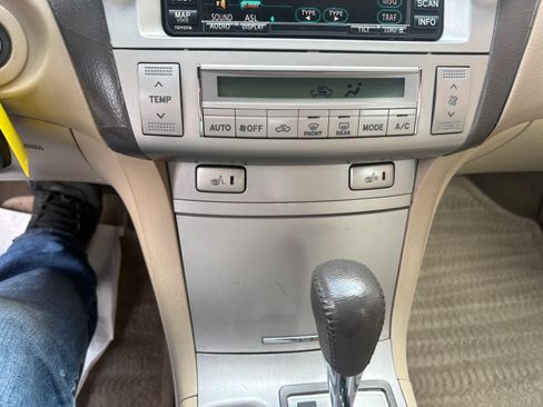 Used 2007 Toyota Solara Convertible FWD image 17