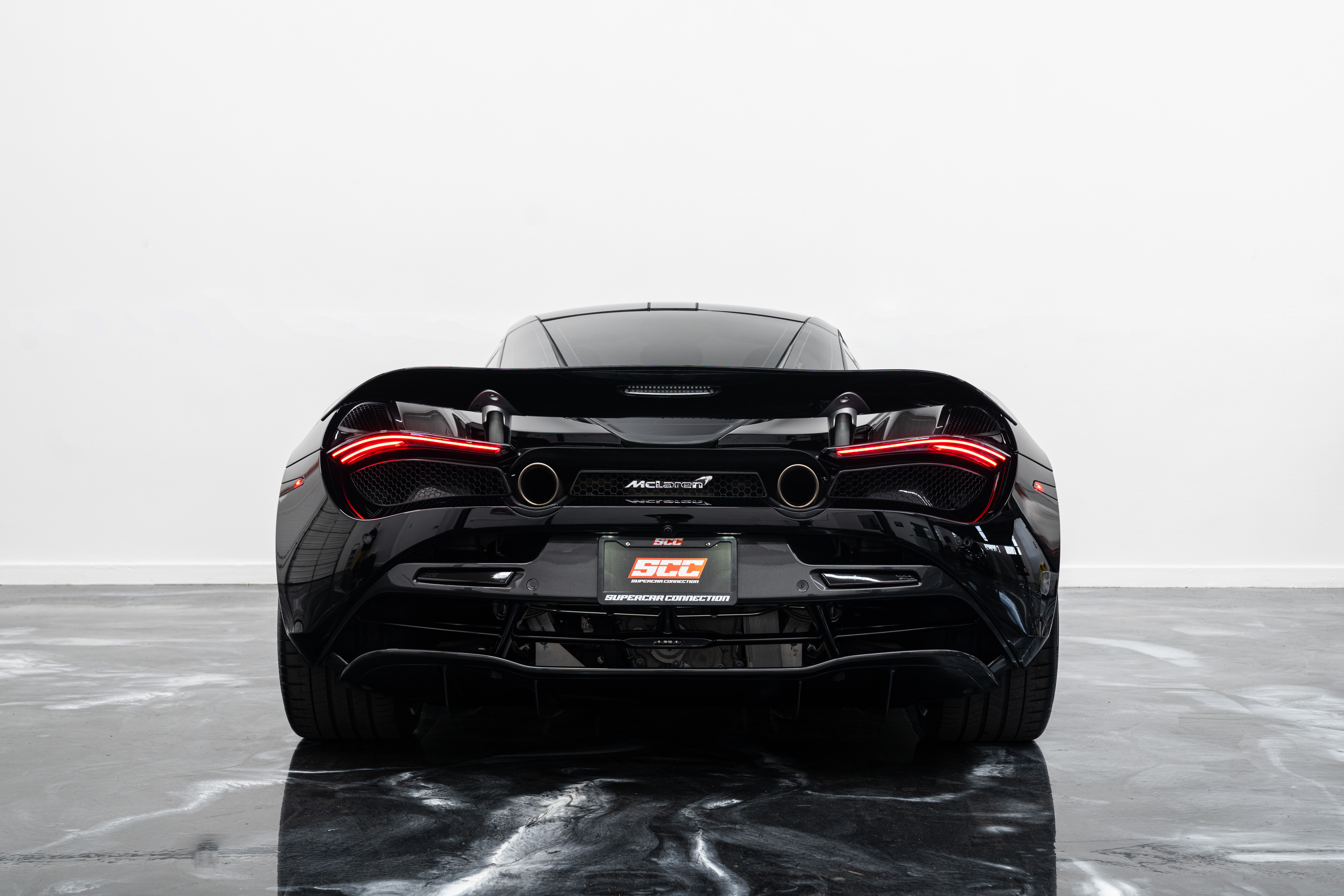 Used 2021 McLaren 720S Performance RWD image 7