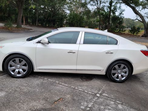 Used 2010 Buick LaCrosse CXL image 3