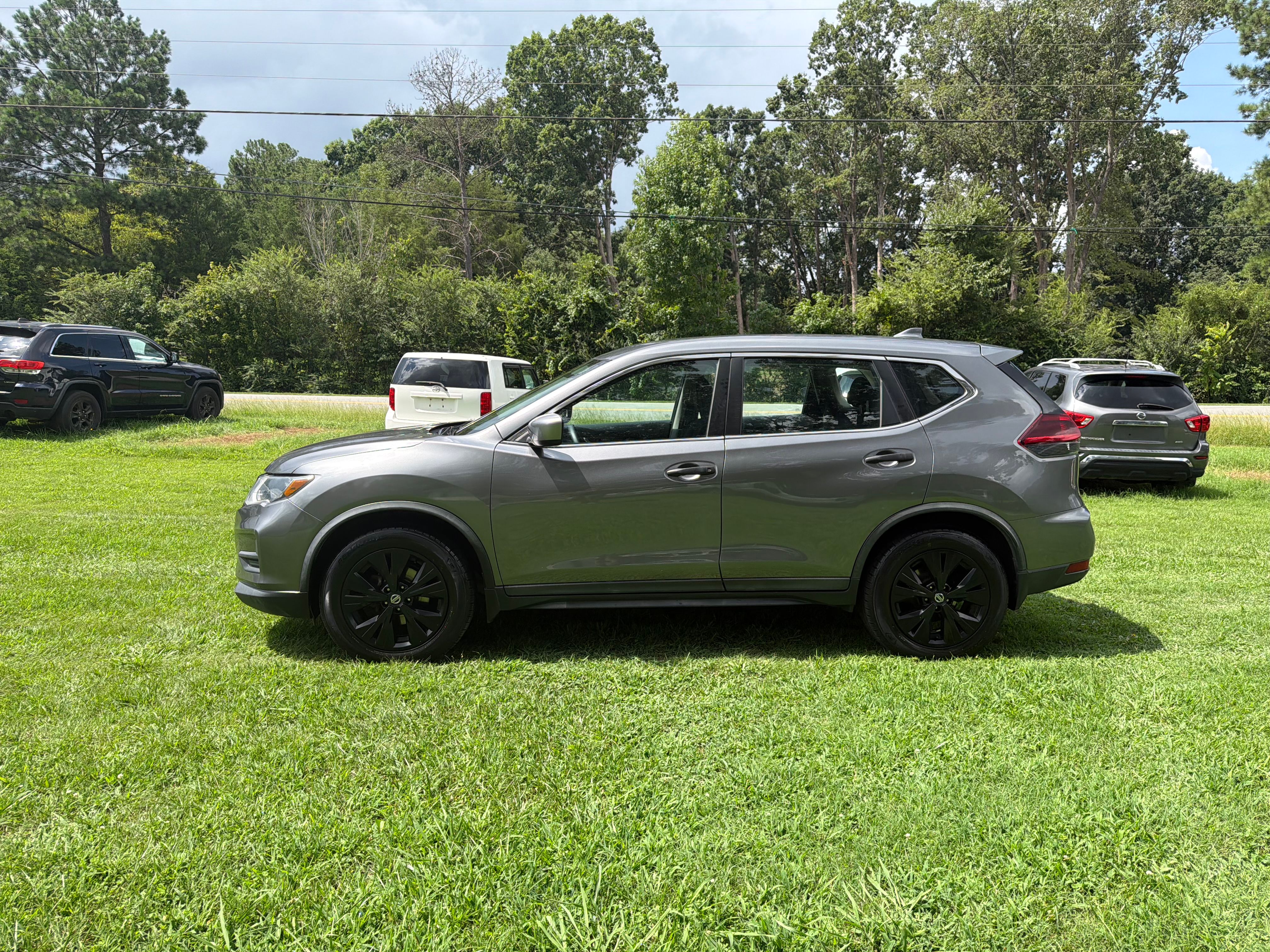 Used 2018 Nissan Rogue AWD image 46