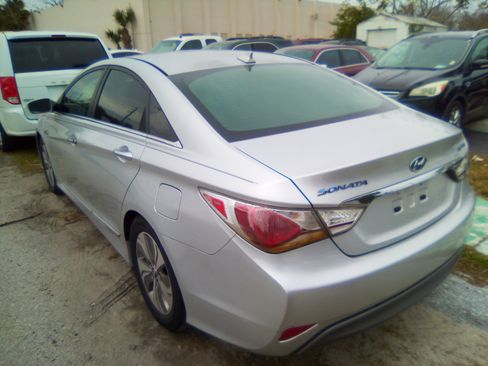 Used 2012 Hyundai Sonata image 3