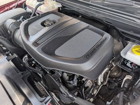Used 2025 RAM 1500 4x4 Crew Cab Big Horn image 18