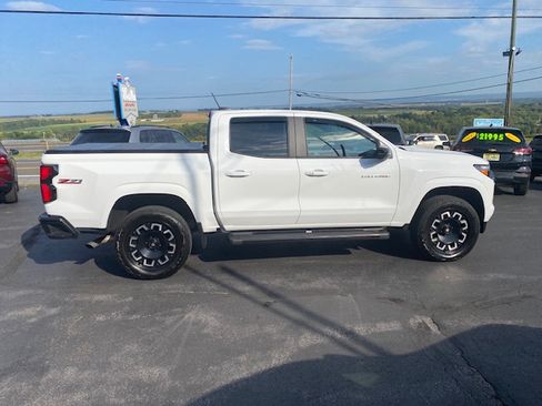 Used 2023 Chevrolet Colorado Z71 image 5
