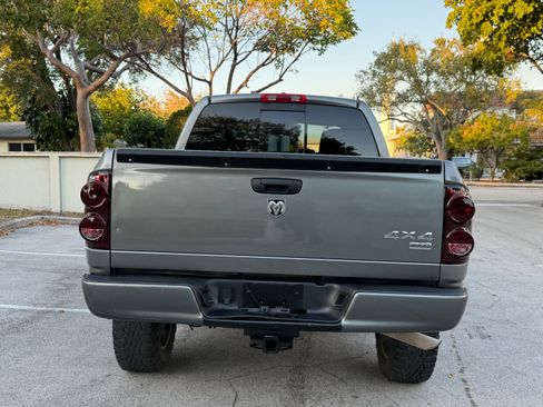 Used 2008 Dodge Ram 1500 Truck Sport image 4