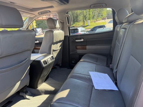 Used 2011 Toyota Tundra Platinum image 12