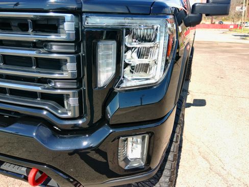 Used 2022 GMC Sierra 2500 AT4 image 18