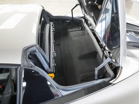 Used 2020 McLaren 570S image 54