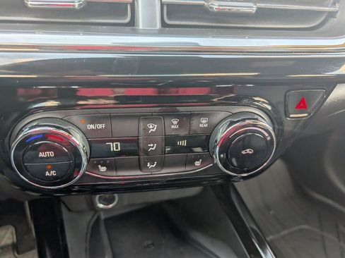 Used 2024 Chevrolet Trax RS image 14