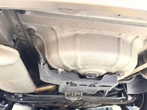 Used 2002 Ford Taurus SEL FWD image 4