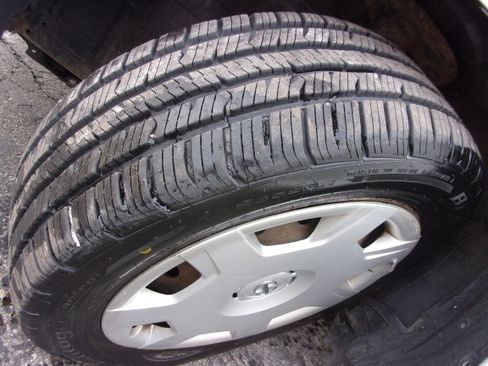 Used 2010 Scion xB image 11