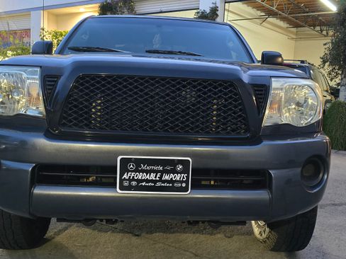 Used 2010 Toyota Tacoma SR5 image 19