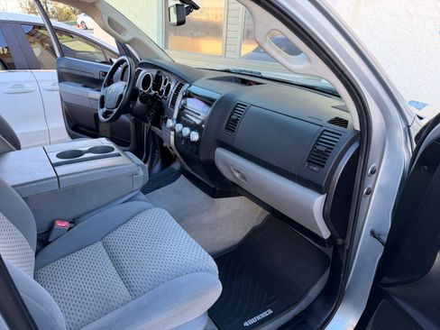 Used 2010 Toyota Tundra image 27