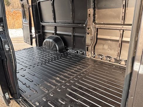 Used 2021 RAM ProMaster 2500 image 11
