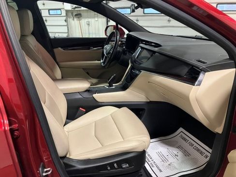 Used 2019 Cadillac XT5 Luxury image 28