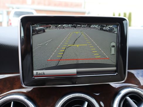 Used 2014 Mercedes-Benz CLA 250 image 26