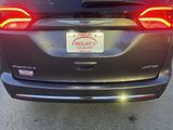 Used 2020 Chrysler Pacifica Limited image 6