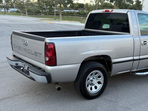 Used 2007 Chevrolet Silverado 1500 Classic W/T image 52