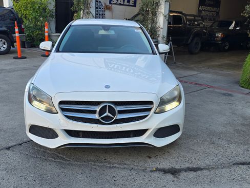 Used 2015 Mercedes-Benz C 300 Sport image 9