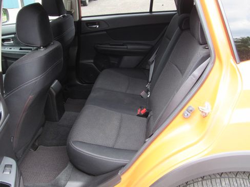 Used 2013 Subaru XV Crosstrek 2.0i Premium AWD/4WD image 13
