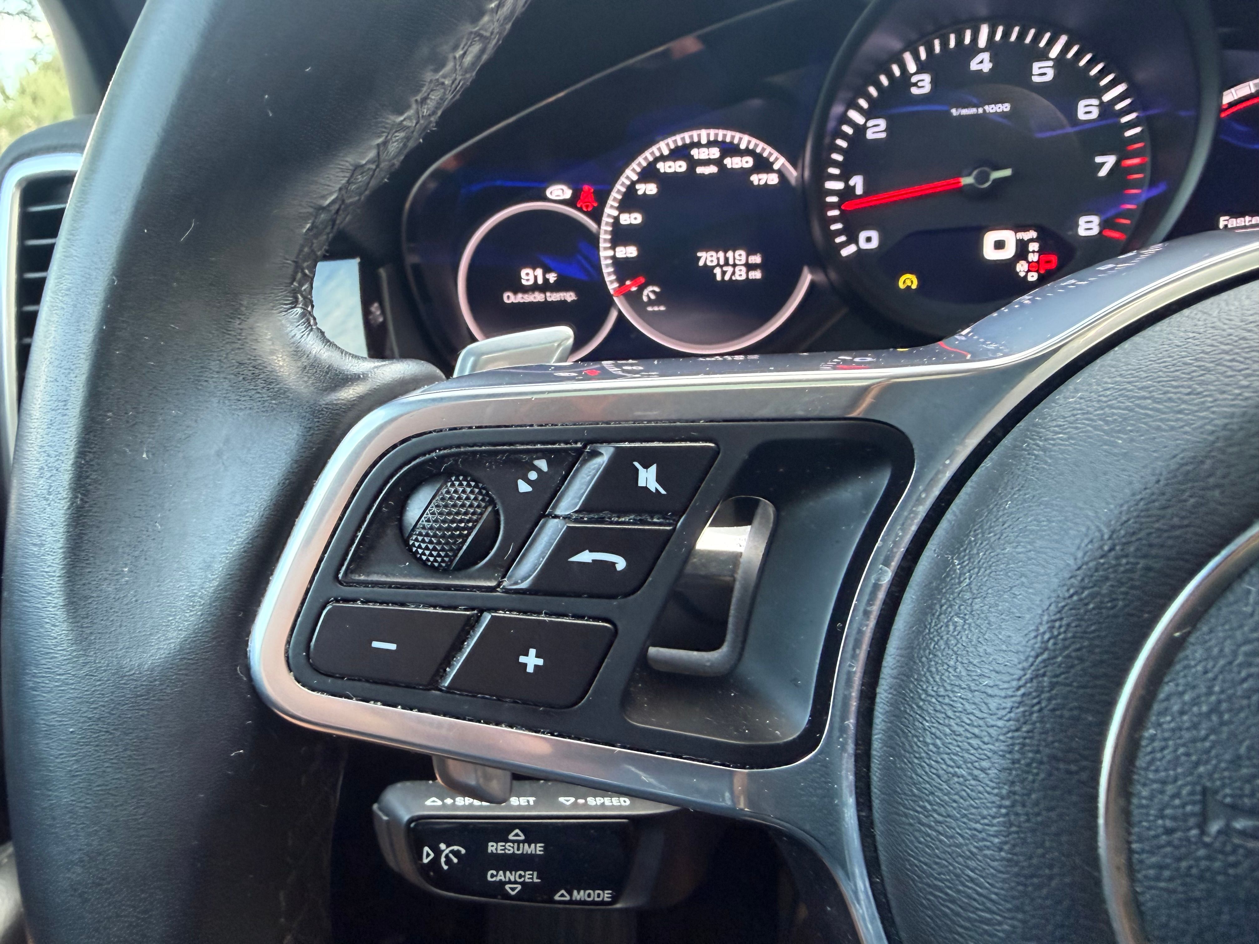 Used 2019 Porsche Cayenne UNAVAIL AWD/4WD image 18