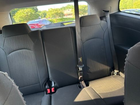 Used 2016 Chevrolet Traverse FWD LT w/ 1LT image 20