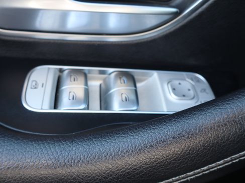 Used 2020 Mercedes-Benz GLE 350 image 29