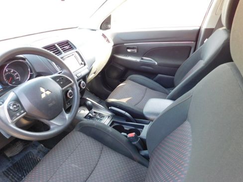 Used 2018 Mitsubishi Outlander Sport ES image 9